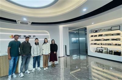 بازدید مشتری - یک شرکت مشهور دستگاه پزشکی